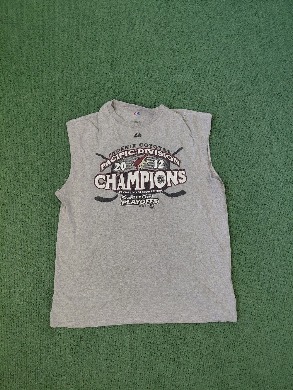 NHL x Majestic Phoenix Coyotes Pacific Division Champions Hockey Sports Gray Cut